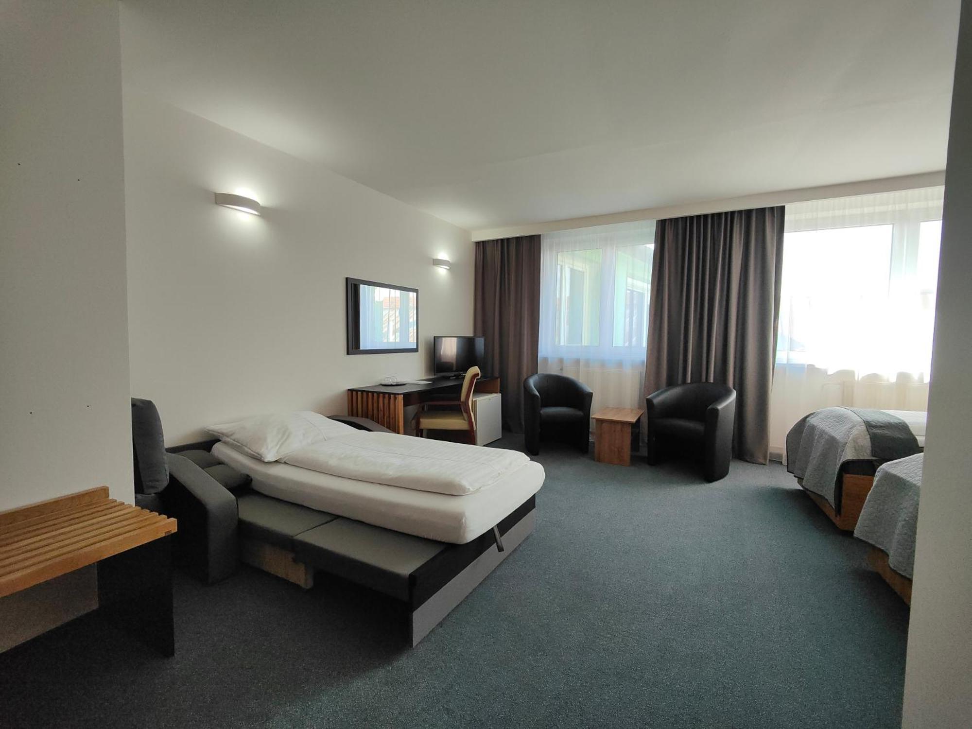 Hotel P7 Lučenec Extérieur photo