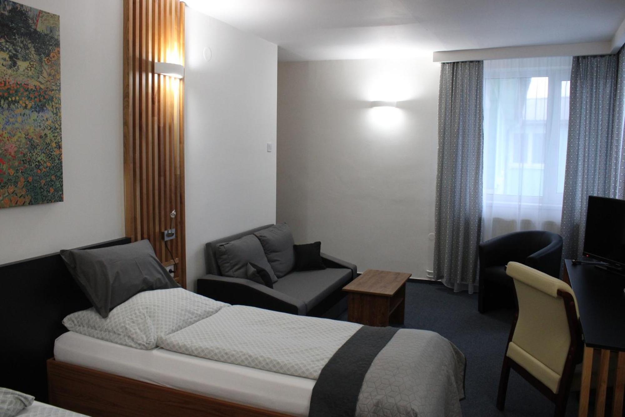 Hotel P7 Lučenec Extérieur photo