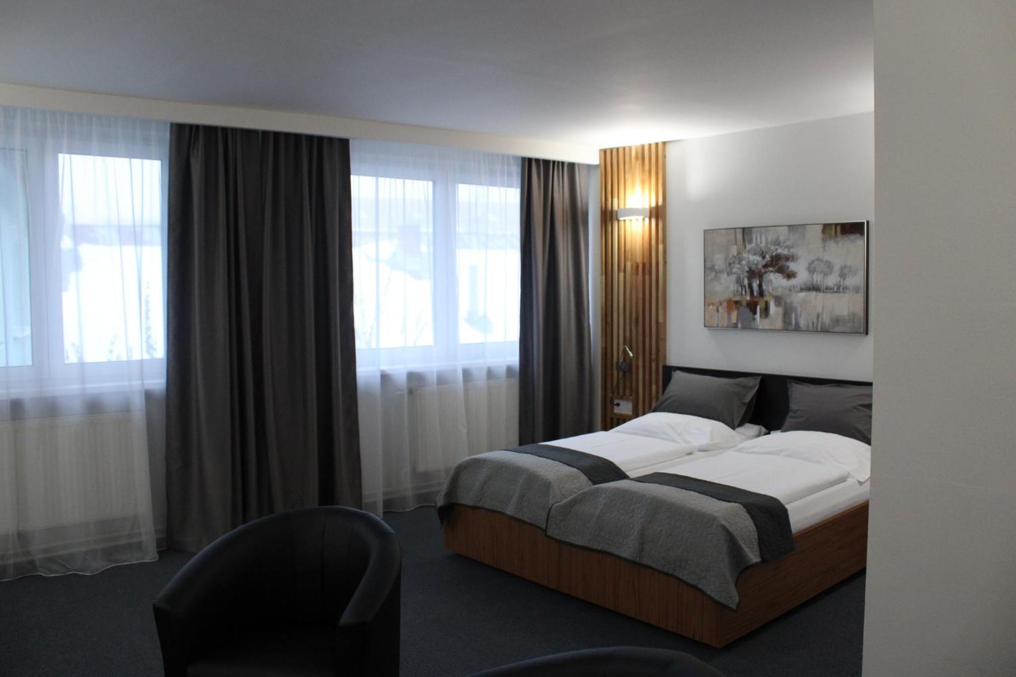 Hotel P7 Lučenec Extérieur photo